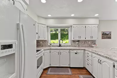 1200 Aspen Dr, Logan, UT 84341 - Photo 9