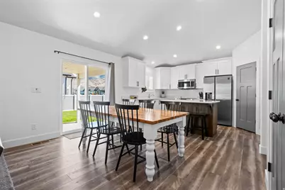 135 E 1100 N, Nephi, UT 84648 - Photo 13