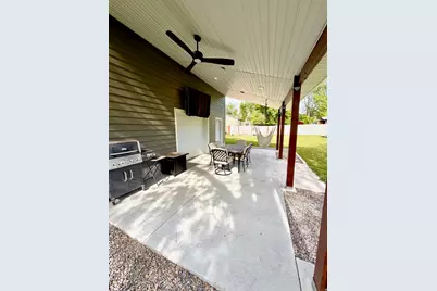 60 E 300 S, Hyrum, UT 84319 - Photo 19