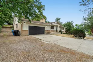 877 S 200 E, Farmington, UT 84025 - Photo 17