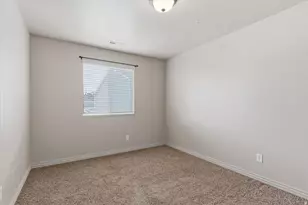 1121 W Lancelot Ln, West Haven, UT 84401 - Photo 15
