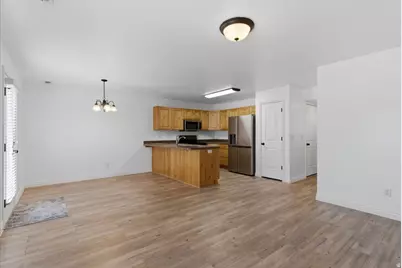1121 W Lancelot Ln, West Haven, UT 84401 - Photo 5