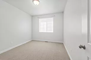 701 W 2990 N, Lehi, UT 84043 - Photo 15