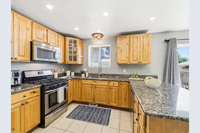 769 N 825 W, Clearfield, UT 84015 - Photo 9