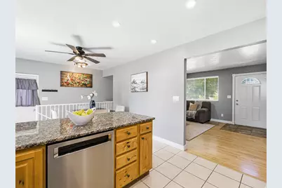 769 N 825 W, Clearfield, UT 84015 - Photo 7