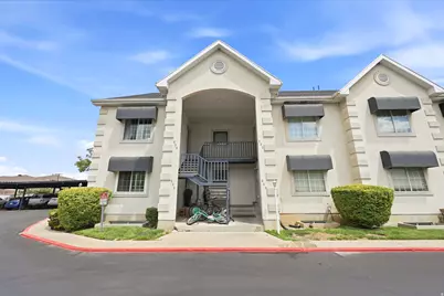 682 W 1870 N #11, Orem, UT 84057 - Photo 3