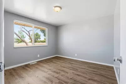 1290 E Main St, Green River, UT 84525 - Photo 5