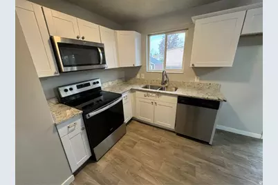 5127 W Verdugo Dr, Salt Lake City, UT 84118 - Photo 3