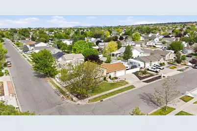 1341 N 325 E, Layton, UT 84041 - Photo 27