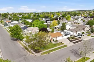 1341 N 325 E, Layton, UT 84041 - Photo 27