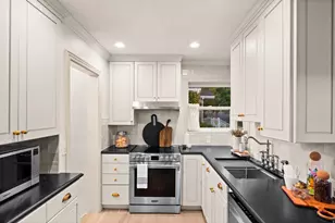 2247 E Wilson Ave S, Salt Lake City, UT 84108 - Photo 13