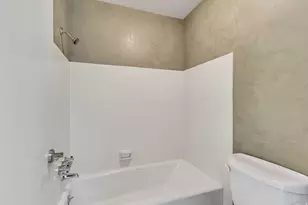 843 E Three Fountains Dr, Murray, UT 84107 - Photo 17