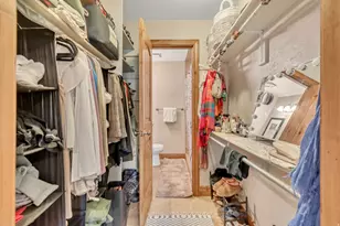 9194 S Jefferson Pl, Sandy, UT 84070 - Photo 11