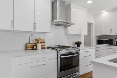 1940 E Hubbard Ave S, Salt Lake City, UT 84108 - Photo 13