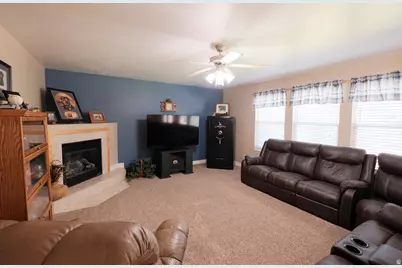 5483 S 3275 W, Roy, UT 84067 - Photo 23