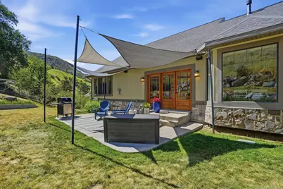 223 E 2050 N, Centerville, UT 84014 - Photo 63