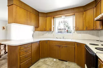 827 E 400 S, Orem, UT 84097 - Photo 5