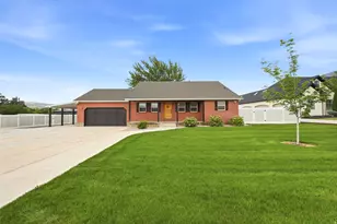 4922 W 11000 N, Highland, UT 84003 - Photo 9