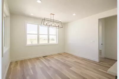 3322 W 250 S, Vernal, UT 84078 - Photo 9