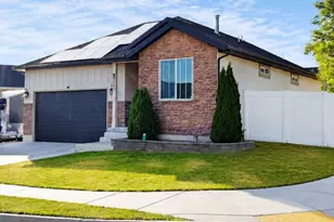 237 W 125 N, Clearfield, UT 84015 - Photo 1