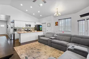 237 W 125 N, Clearfield, UT 84015 - Photo 9