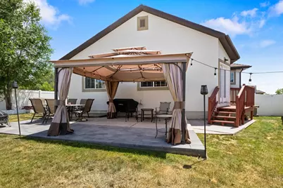 237 W 125 N, Clearfield, UT 84015 - Photo 27