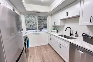 4953 S Eastridge Ln, Salt Lake City, UT 84117 - Photo 13