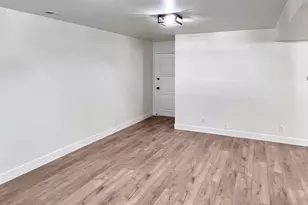 4953 S Eastridge Ln, Salt Lake City, UT 84117 - Photo 5
