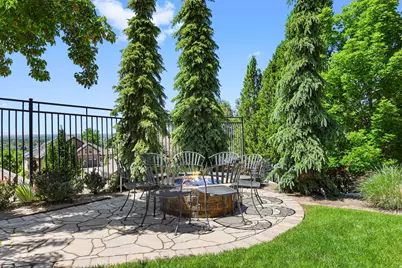 1684 Island View Ct, Fruit Heights, UT 84037 - Photo 11