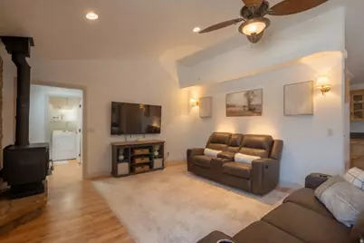 1504 N Rome Way, Apple Valley, UT 84737 - Photo 3