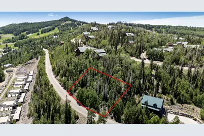 254 W Pinehurst St W #5, Brian Head, UT 84719 - Photo 3