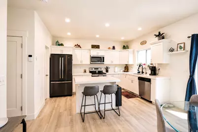 7194 N Brook Rdg, Eagle Mountain, UT 84005 - Photo 3