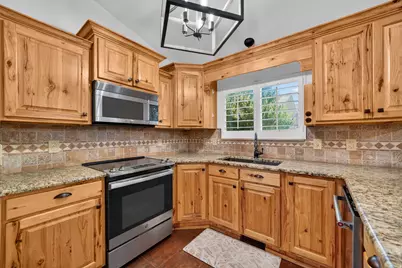 602 E 180 N, Tooele, UT 84074 - Photo 7