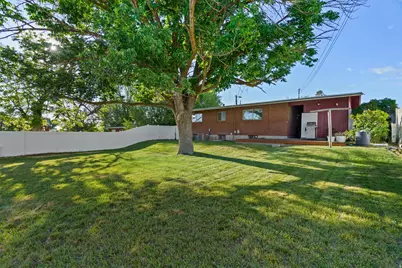 107 W 2200 N, Sunset, UT 84015 - Photo 21