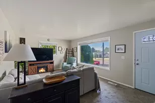 107 W 2200 N, Sunset, UT 84015 - Photo 5
