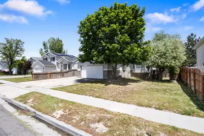 6075 S 4840 W, Kearns, UT 84118 - Photo 3