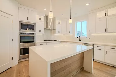 1048 W Chokecherry St, Saratoga Springs, UT 84045 - Photo 9