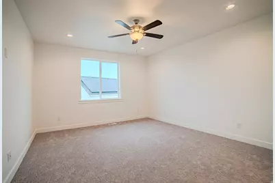 1048 W Chokecherry St, Saratoga Springs, UT 84045 - Photo 15