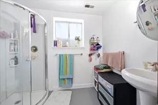 249 N 800 W, Orem, UT 84057 - Photo 27
