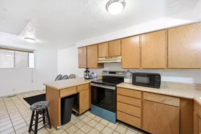 65 E Pioneer Ave S, Sandy, UT 84070 - Photo 21