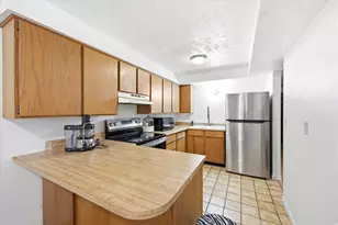 65 E Pioneer Ave S, Sandy, UT 84070 - Photo 23