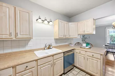 65 E Pioneer Ave S, Sandy, UT 84070 - Photo 9