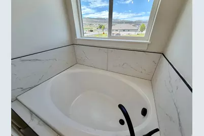 778 N 2450 W, Tremonton, UT 84337 - Photo 15