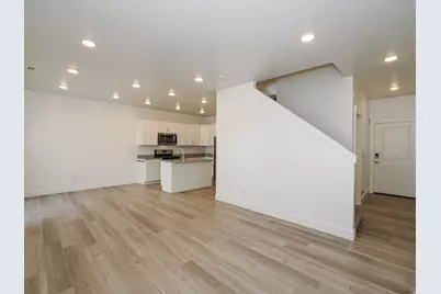 565 N 225 E, Providence, UT 84332 - Photo 3