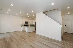 565 N 225 E, Providence, UT 84332 - Photo 3