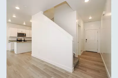 565 N 225 E, Providence, UT 84332 - Photo 5