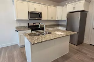 565 N 225 E, Providence, UT 84332 - Photo 3