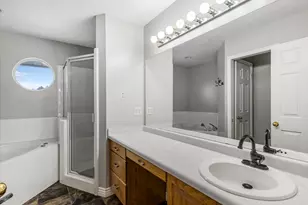 2526 W Windsor Manor Ct S, South Jordan, UT 84095 - Photo 31