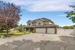 2526 W Windsor Manor Ct S, South Jordan, UT 84095 - Photo 3