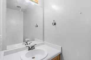 2526 W Windsor Manor Ct S, South Jordan, UT 84095 - Photo 21